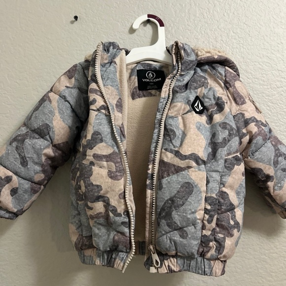 Toddler volcom coat - Picture 1 of 3